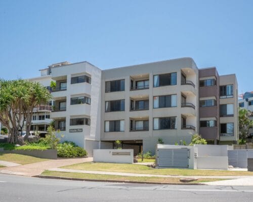 columbia-point-unit-6-Holiday-Caloundra (5)